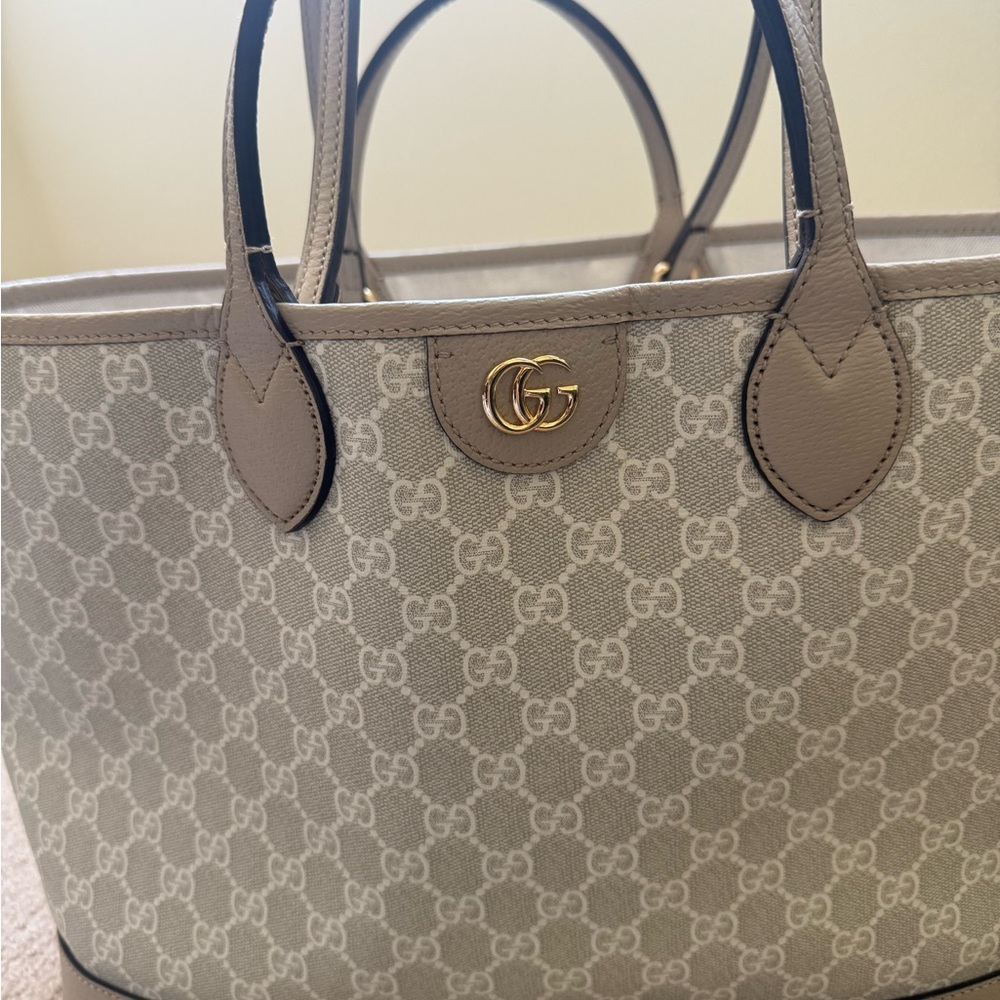 Gucci Beige GG Supreme Tote Bag with Dust Bag & Box - Picture 2 of 8